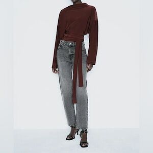 {Zara} High Rise Mom Cheeky Tapered Straight Leg Rigid Denim Jeans